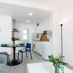 Anfitrion Triana 1